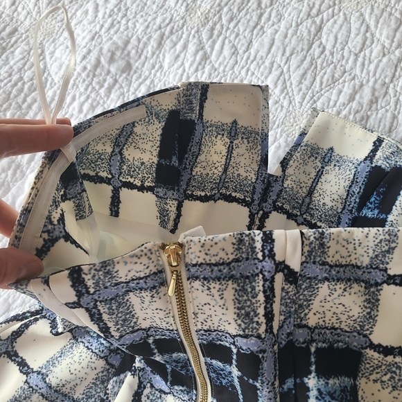 Finders Keepers Corset Top - Picture 5 of 9